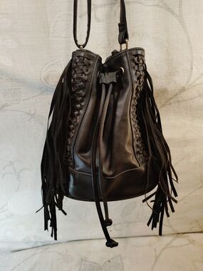 Yoki Black Faux Leather Fringe Braided Bucket Drawstring Crossbody Bag